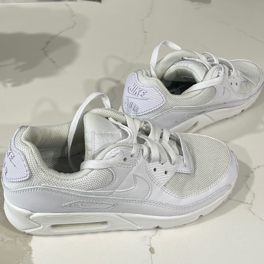 Nike air max. Unisex, men’s size 7 (eur 40)